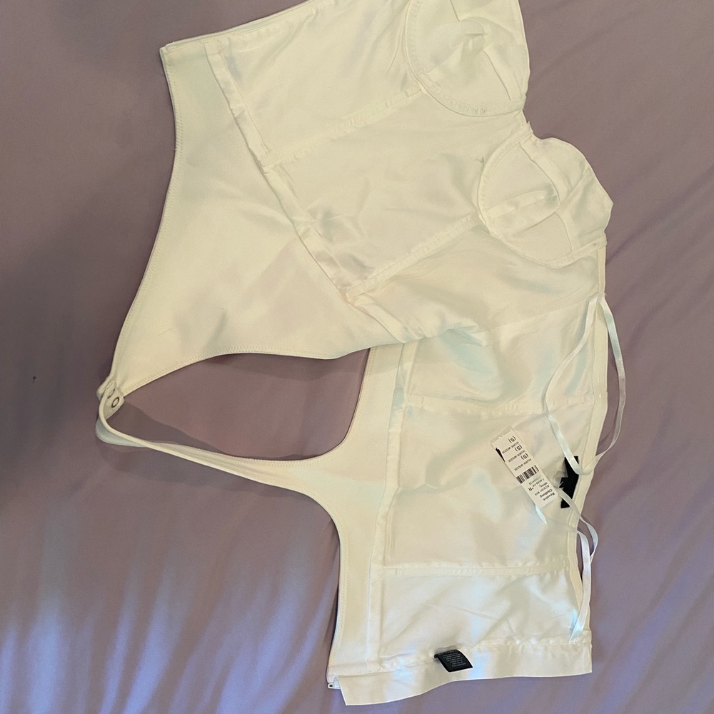 h:ours Tabitha bodysuit NWT - Picture 6 of 7